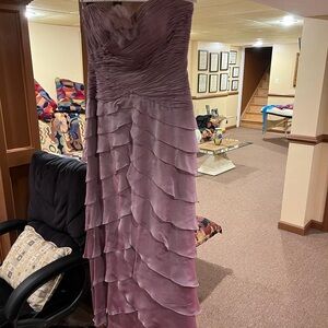 Mon Cherie, size 8, silk gown